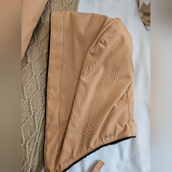 Vintage (potentially 70s) Windsor Bay over coat with zip out liner and bonnet - Picture 7 of 11